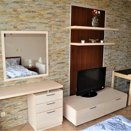 Апартаменты Private In Kavatsi Созополь