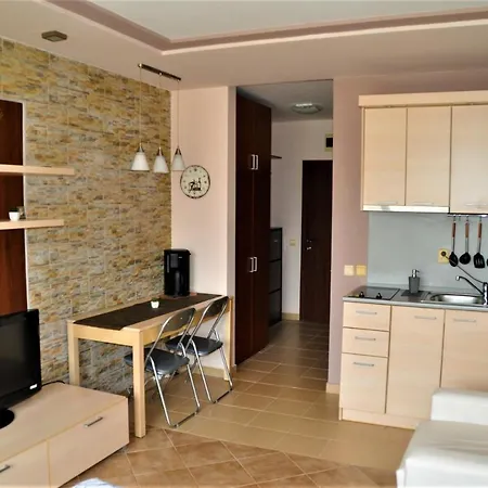 Private Studio In Kavatsi Beach Daire