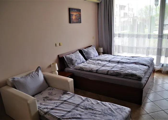 Апартаменты Private In Kavatsi Созополь