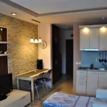 Apartment Private In Kavatsi *