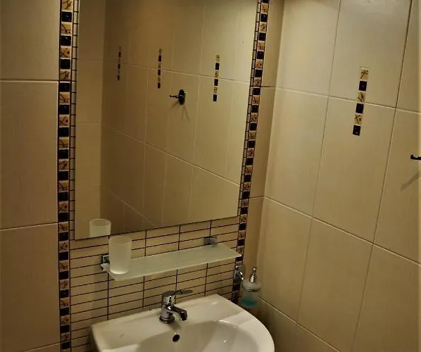 Apartment Private In Kavatsi